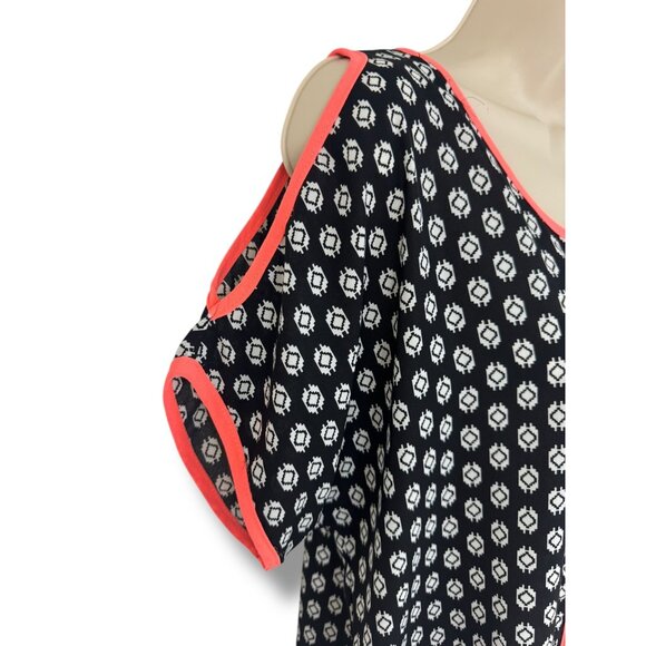 Bobeau Black White Print Cold Shoulder Tunic Top‎ Shirt Blouse Size M Nordstrom - Picture 3 of 8